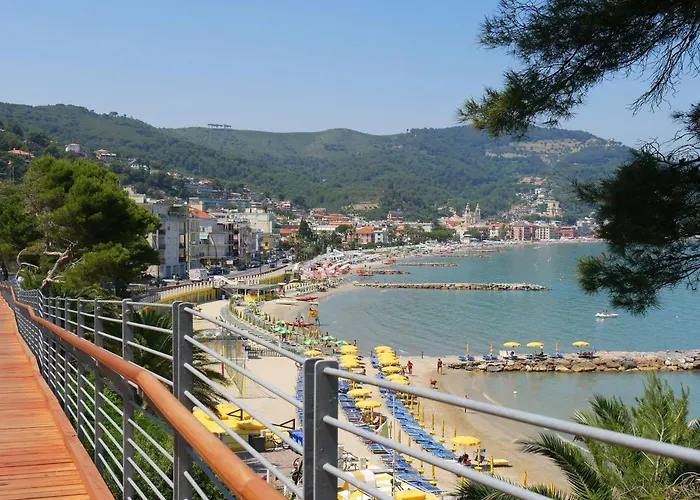 Dm - Gabri By The Sea - Happy 公寓