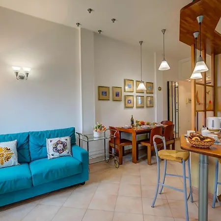 Apartment Gabri By The Sea With Balcony And Shared Garden - Happy