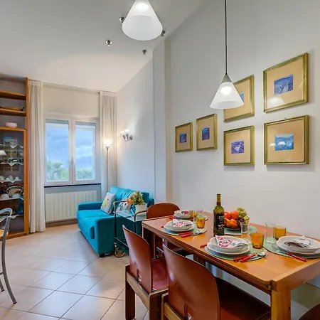 Gabri By The Sea With Balcony And Shared Garden - Happy Appartement