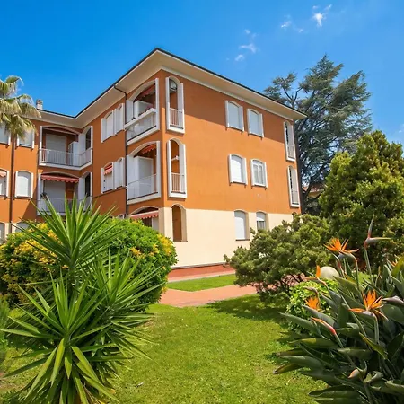 Apartment Gabri By The Sea With Balcony And Shared Garden - Happy Diano Marina