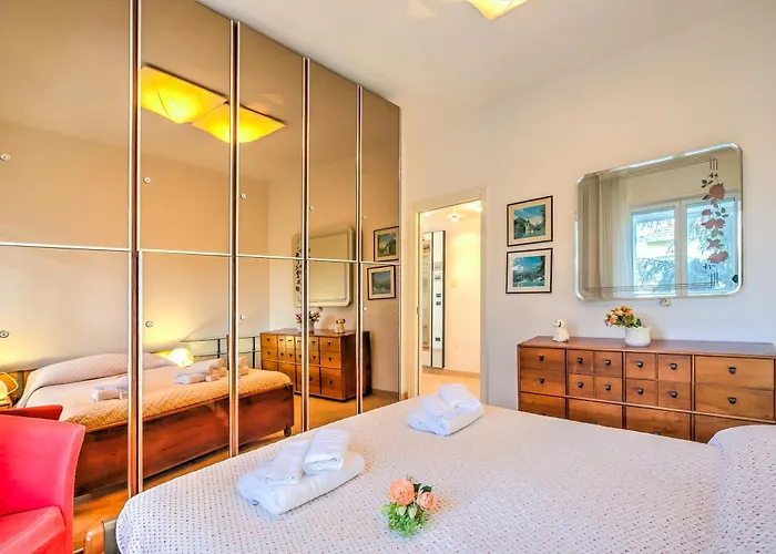 Dm - Gabri By The Sea - Happy *